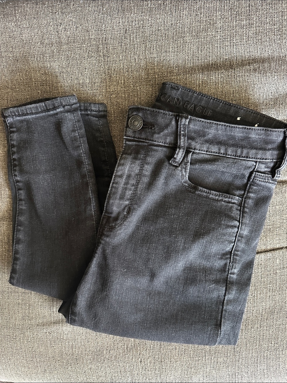 AE Distressed Jegging, Size 10 Reg.